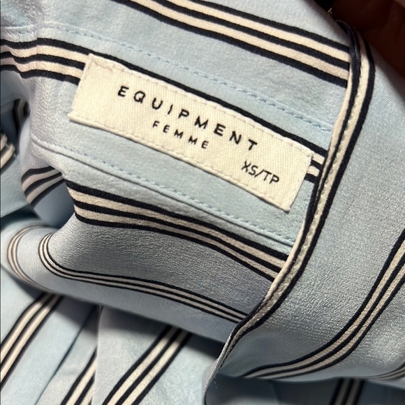 Equipment Blue Stripe Silk Long Sleeve Button Down Blouse Size XS - Picture 7 of 9